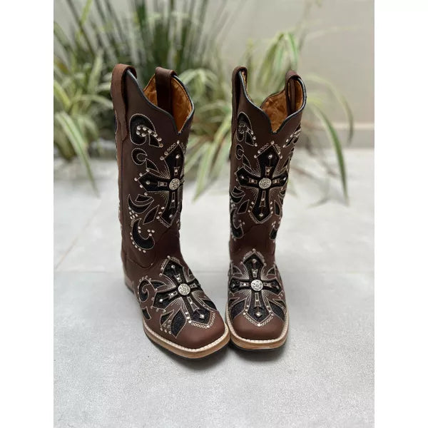 BOTA TEXANA EM COURO A LASER CRUZ GLITTER PRETO + METAIS COM SOLADO DE MADEIRA