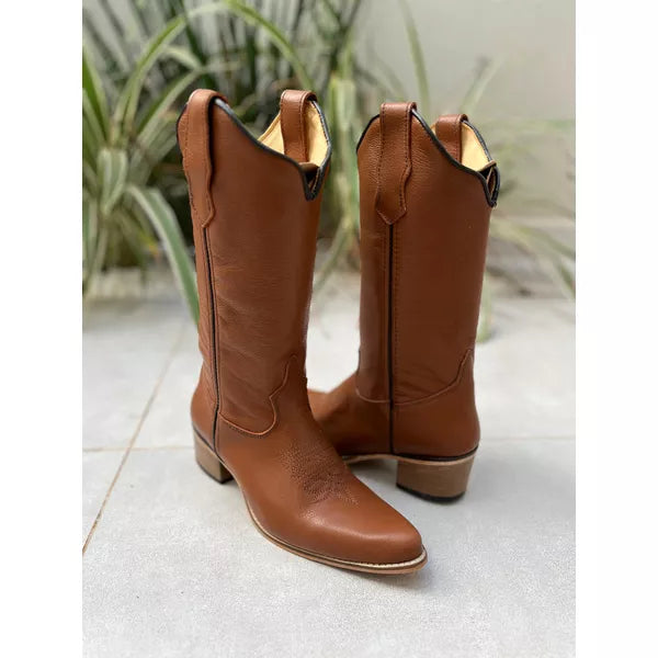BOTA TEXANA BASICA EM COURO MUSTANG BORDADO FLORAO BICO FINO MADEIRA